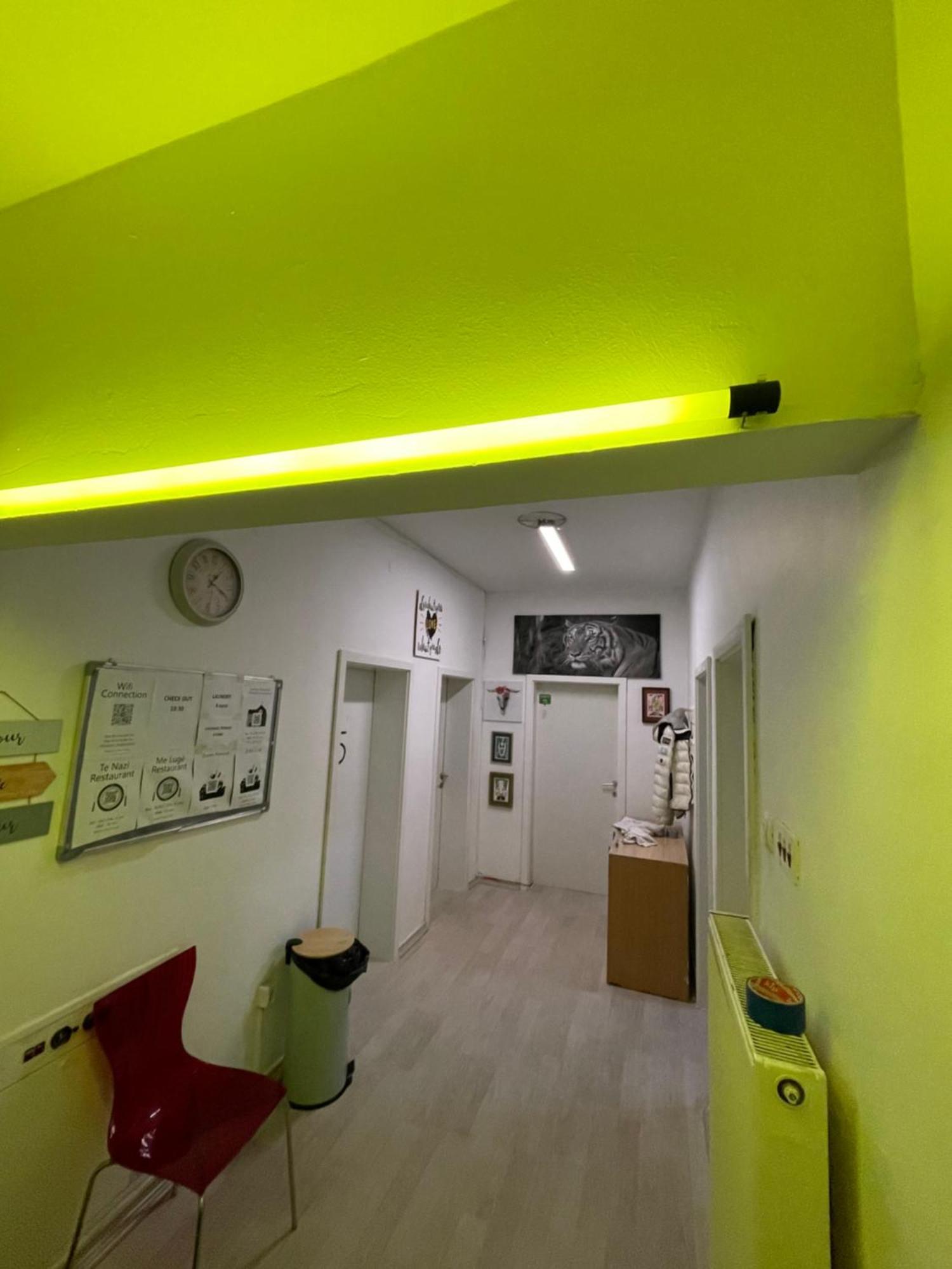 Newborn Center Hostel All Day Free Coffee Pristina Exterior photo